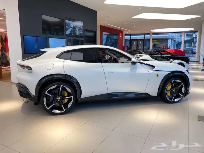 فيراري Ferrari Purosangue 4
