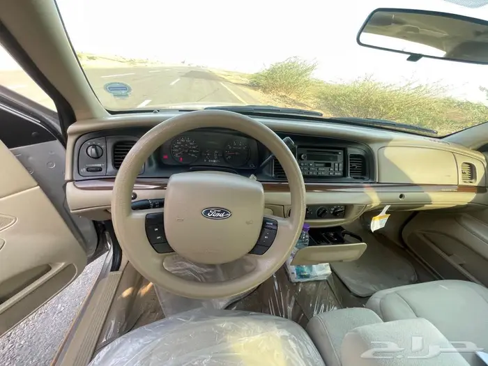 فورد كراون فكتوريا 2011 3