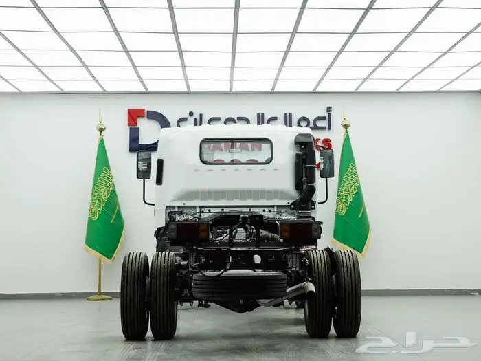 ايسوزو ديانه 4 طن شاص طويل 2025 3