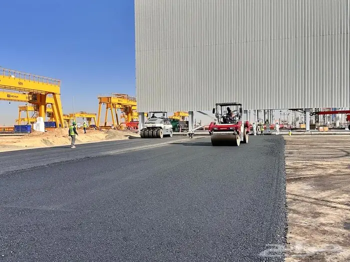 بلدوزرات - جريدرات - رصاصات - فرق اسفلت ( للإيجار ) 4