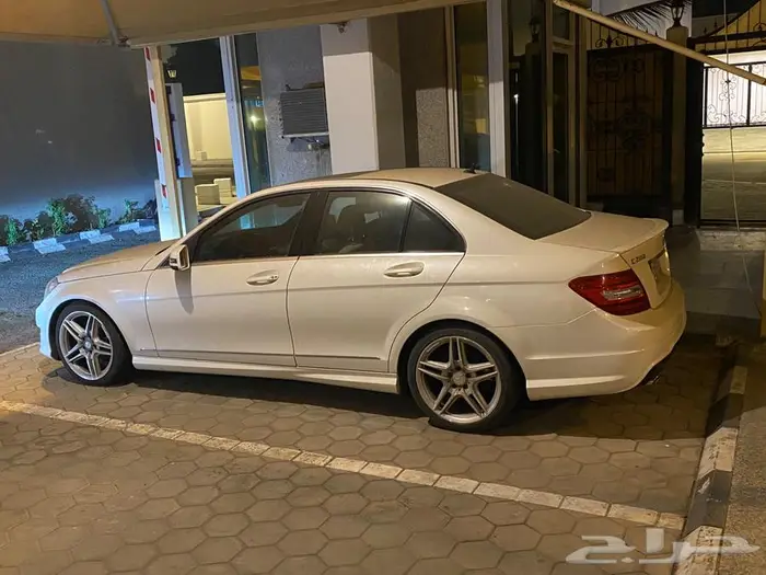 مرسيديس Mercedes c200 2