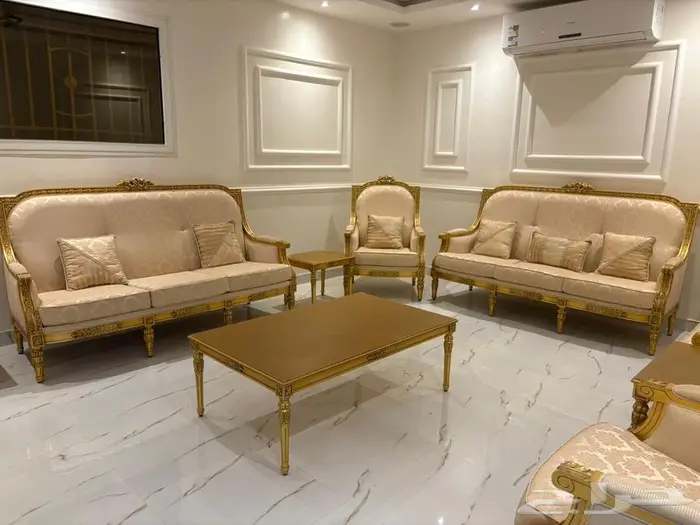 كنب مجلس فخم للبيع 0