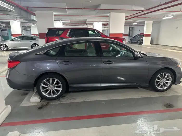 هوندا اكورد LX 2021 8