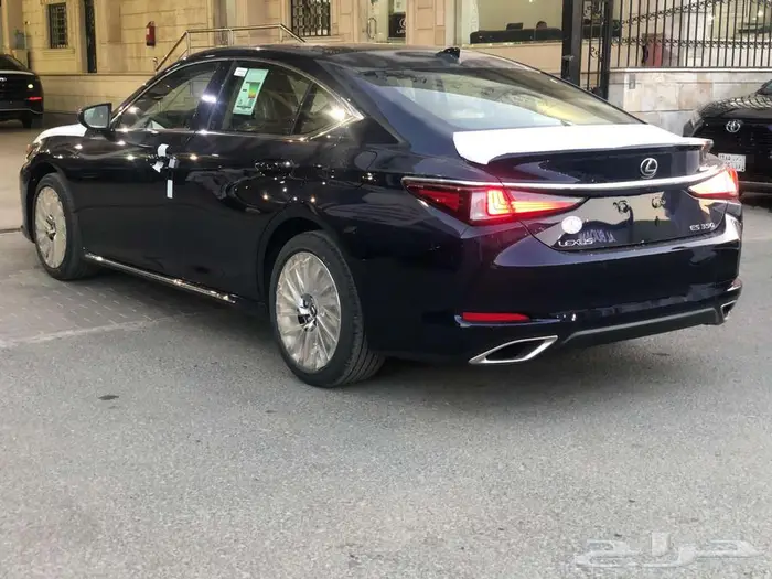 لكزس ES350 DD 2025 سعودي بنزين 3 عدسات رادار 2
