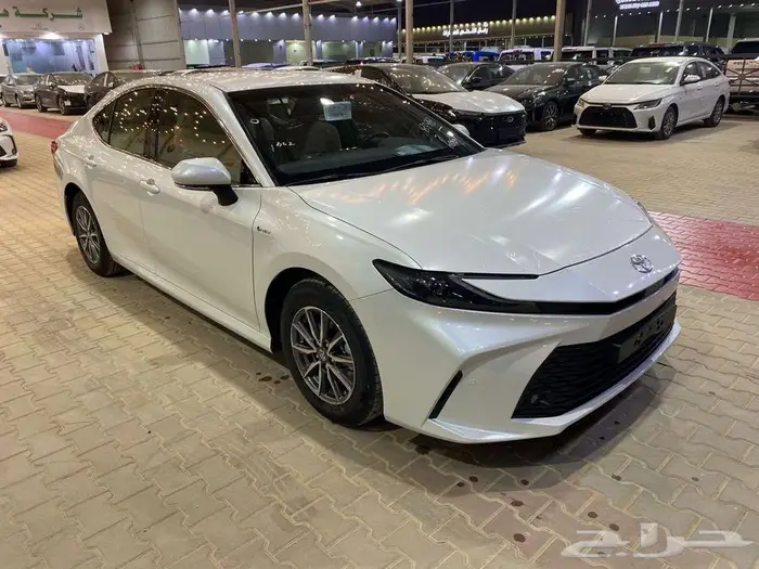 تويوتا كامري E هايبرد 205 سعودي كاش وتمويل 2