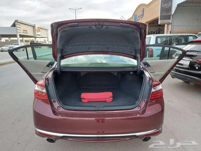 اكورد 2017 فل مخمل مخزن عداد 30 ألف فقط 18