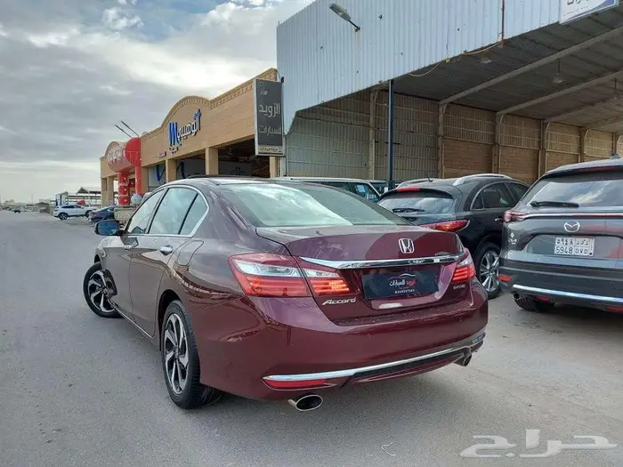 اكورد 2017 فل مخمل مخزن عداد 30 ألف فقط 21
