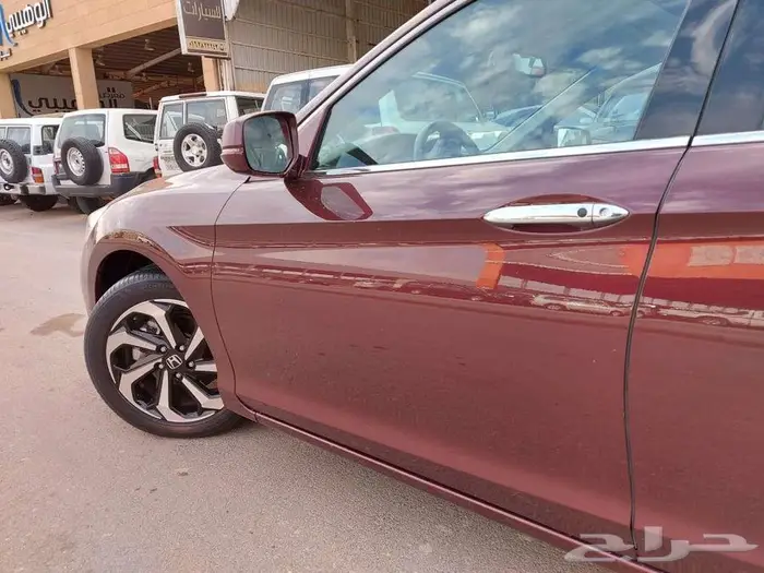 اكورد 2017 فل مخمل مخزن عداد 30 ألف فقط 23