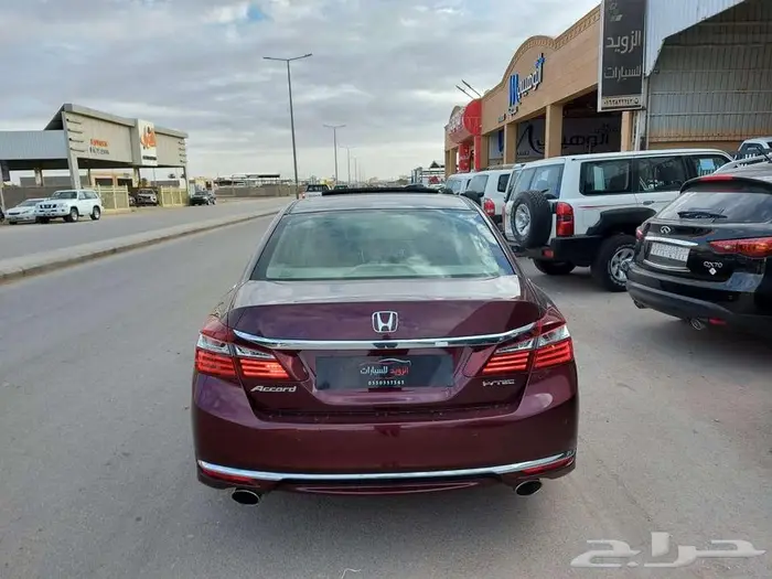 اكورد 2017 فل مخمل مخزن عداد 30 ألف فقط 28