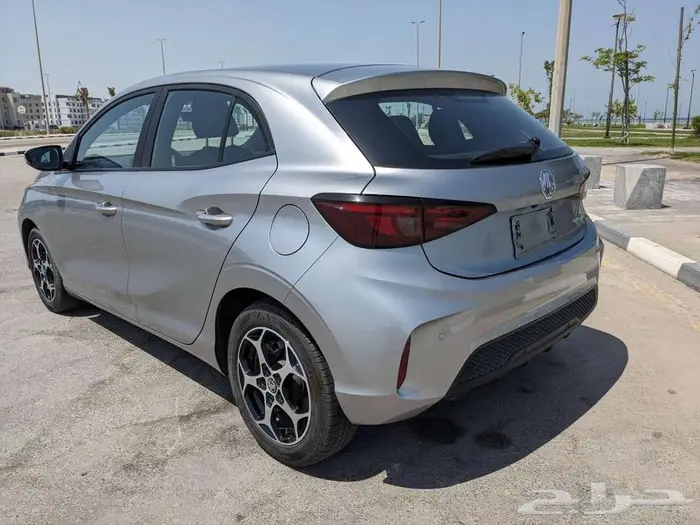 MG 3 2024 COM 1.5L CVT 4
