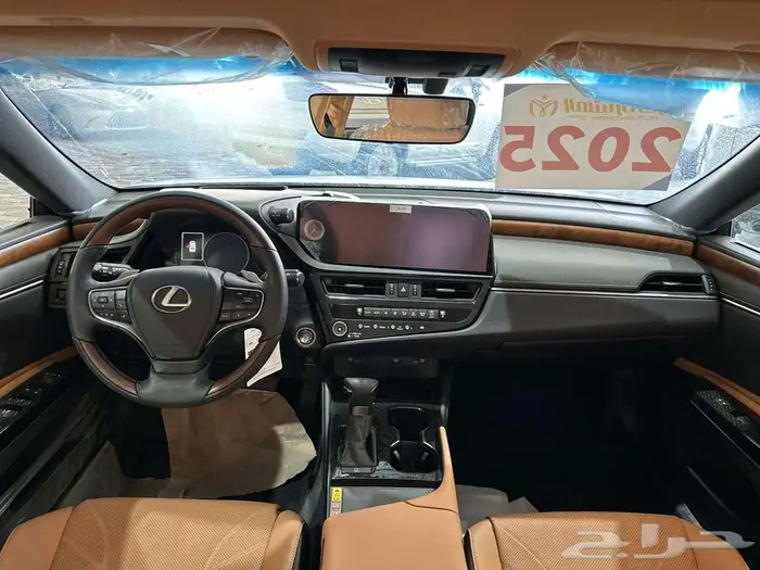 لكزس ES350 فئة CC فتحة بنوراما 2025 بريمي بااقل سعر بالسوق. 2
