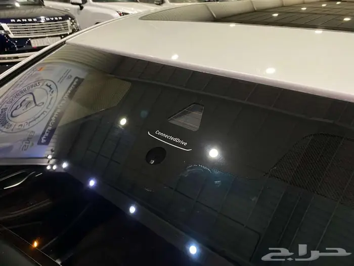 بي ام دبليو 730LI موديل 2020 ابيض خليجي ماشيه 96000كم 28