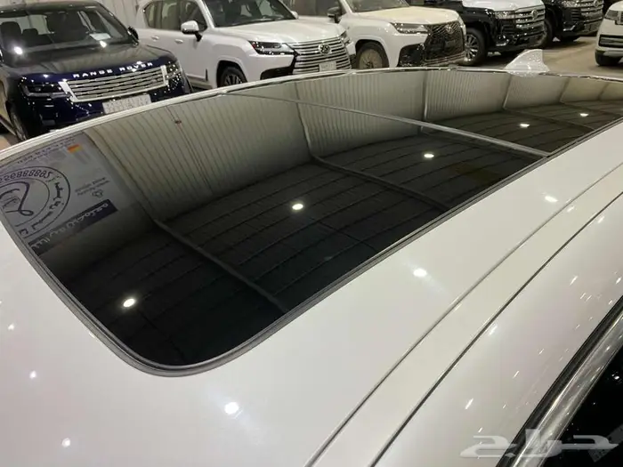 بي ام دبليو 730LI موديل 2020 ابيض خليجي ماشيه 96000كم 36