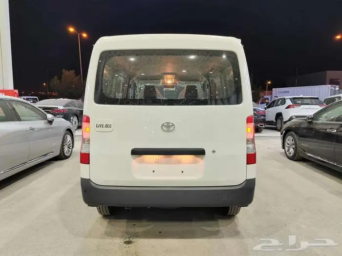 تويوتا لايت اس بضاعة موديل 2025 قير عادي 3