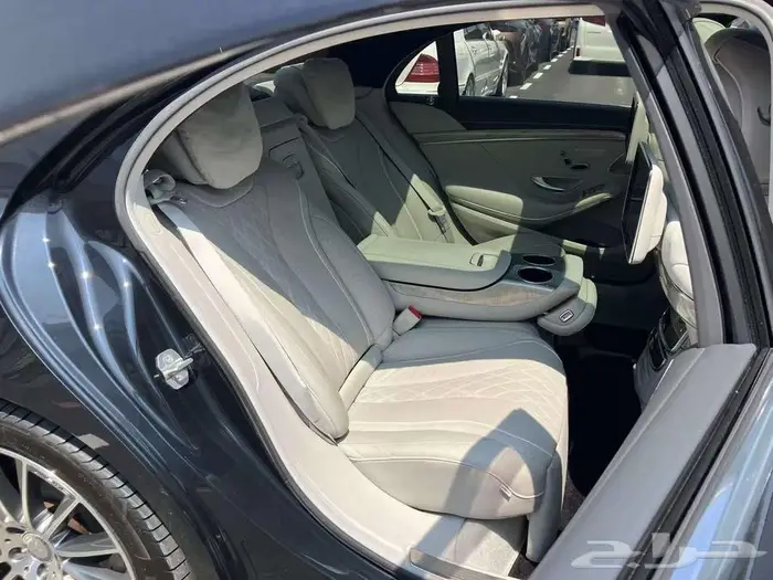 مرسيدس S550 100 Anniversary Edition 23