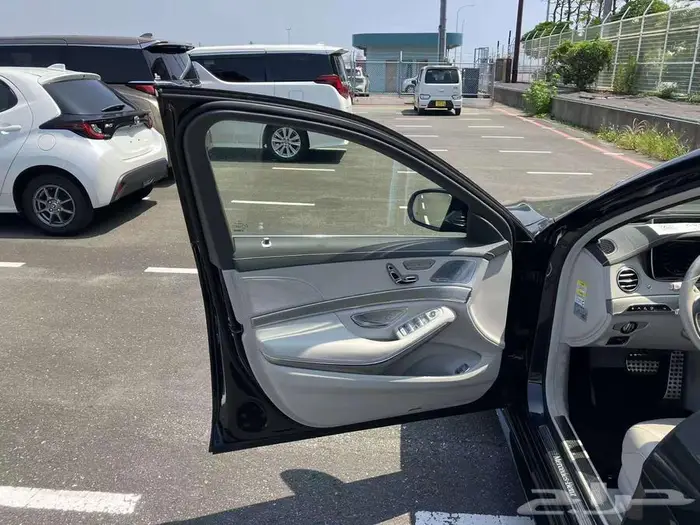 مرسيدس S550 100 Anniversary Edition 9