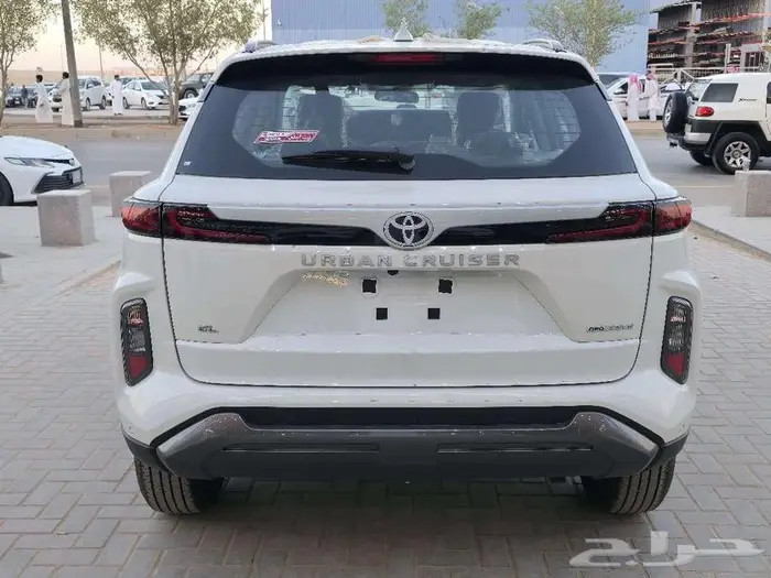 تويوتا اوربان كروزر glx 2026 5