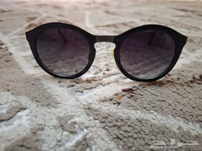 للبيع نظارة ديور 1