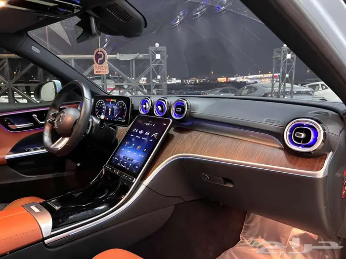 مرسيدس c200 جفالي الموتر بحالة الوكالة موديل 2022 9