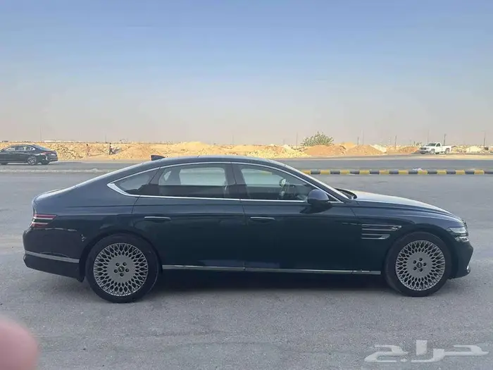 جنسس G80 2022 4