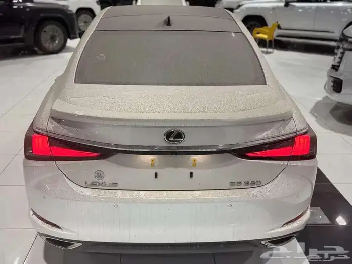 لكزس ES 350 بريمي CC بانوراما بروجيكتر 2025 اللون ابيض 5