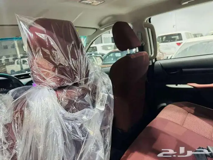 هايلوكس بريمي سلق 2025 بنزين 2.7 قير اتوماتيك دبل 10