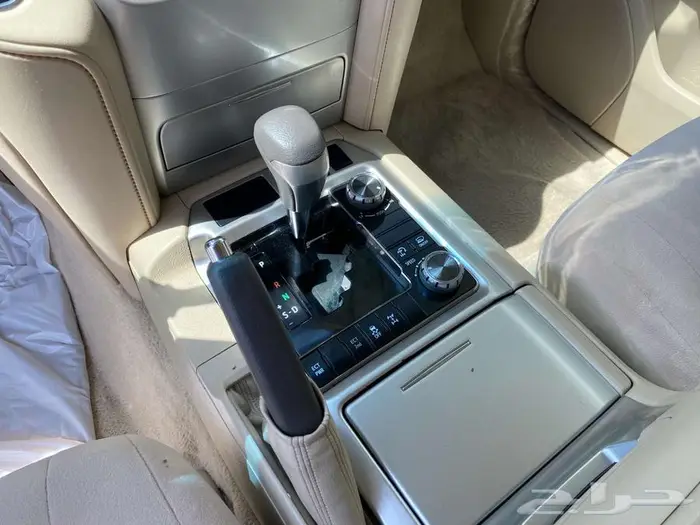 تويوتا لاندكروزر GXR موديل 2021 12