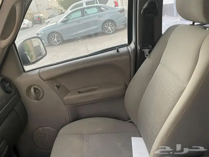 جيب شروكي لبيرتي 4