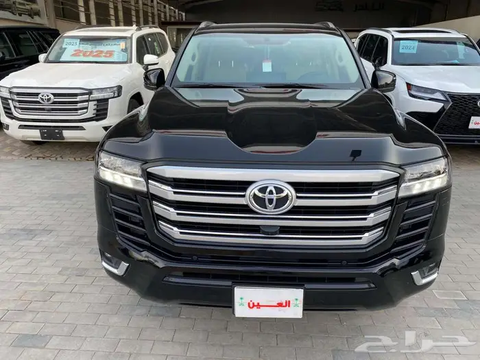 تويوتا لاند كروزر GXR-3 موديل 2023 عداد 43 الف كم 1