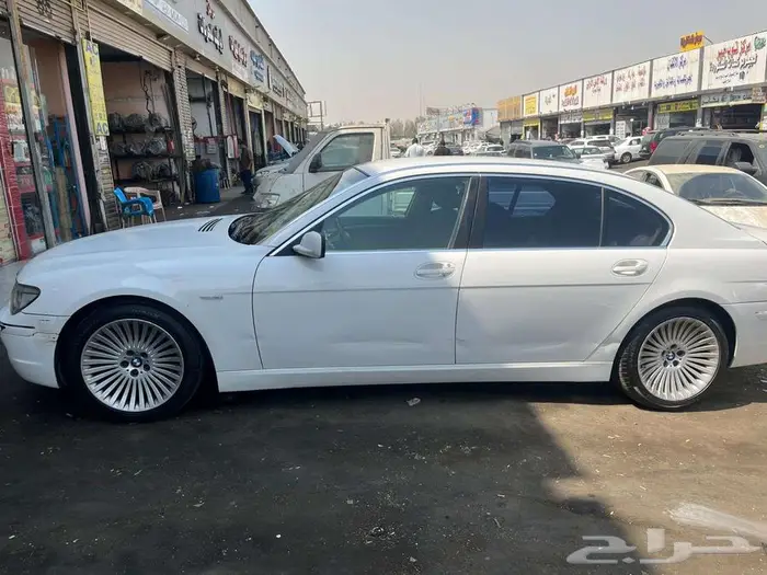 سيارة BMW 730 2008 للبيع 4