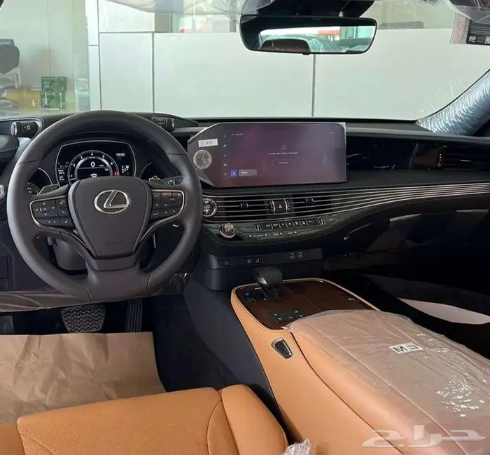 لكزس LS350موديل 2025فئةAAلون رمادي لدى الفريدي 3
