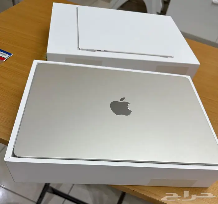للبيع ماك بوك اير M3 نضيف اخو الجديد 1