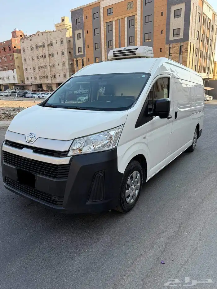 باص تويوتا هايس ثلاجه 2022 ديزل 1