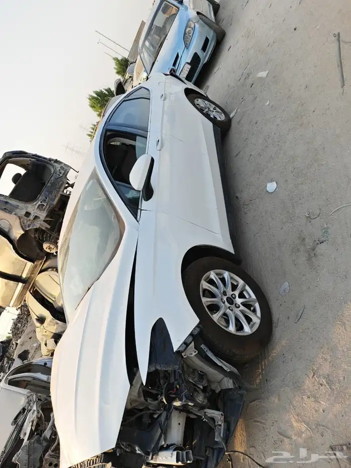 سلام عليكم ورحمة الله وبركاته يوجد لدين قطع غيار سيارات فورد 0