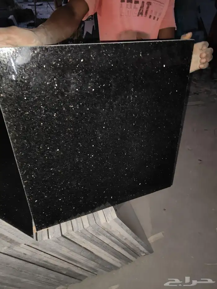 متوفر جميع انواع الرخام الطبيعي والصناعي تشكيله ممتاز 1