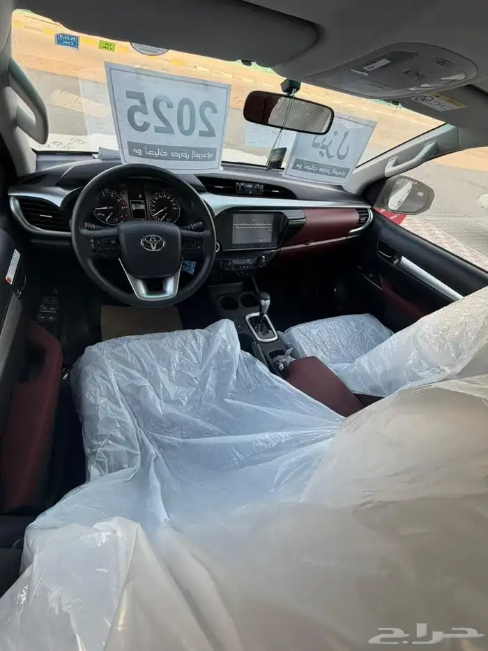 تويوتا هايلوكس غمارتين S.GLX ديزل دبل اوتوماتيك موديل 2025 5