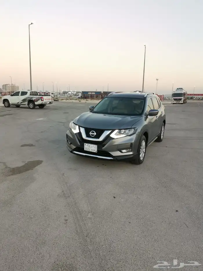 نيسان اكس تريل 0