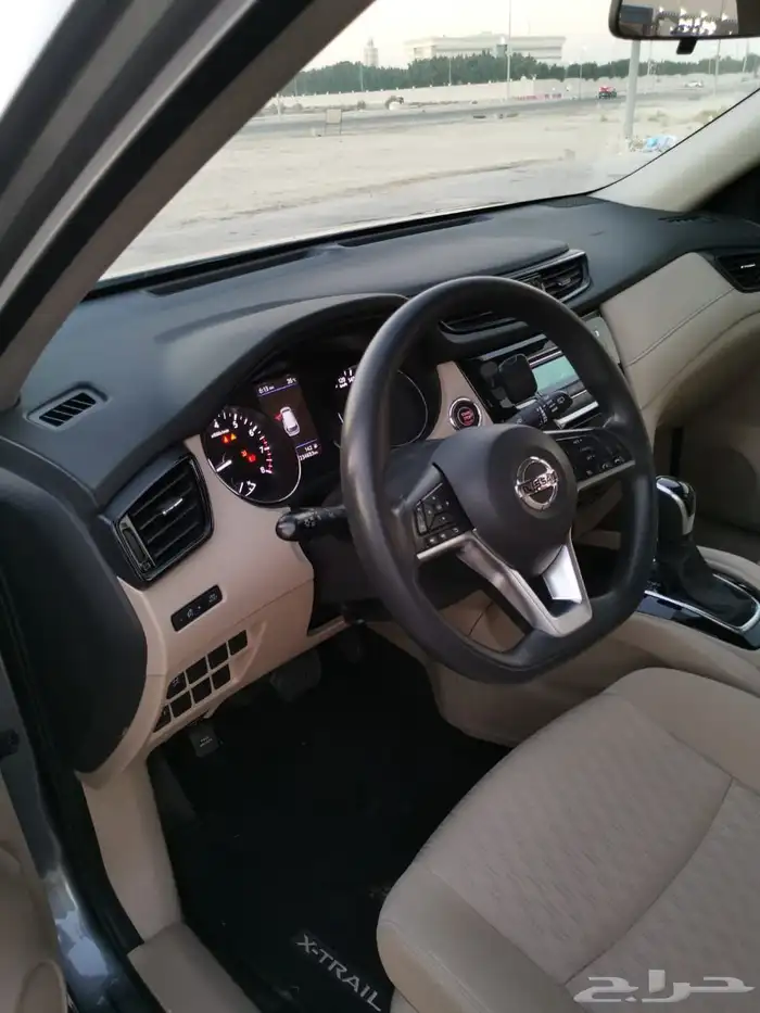 نيسان اكس تريل 9