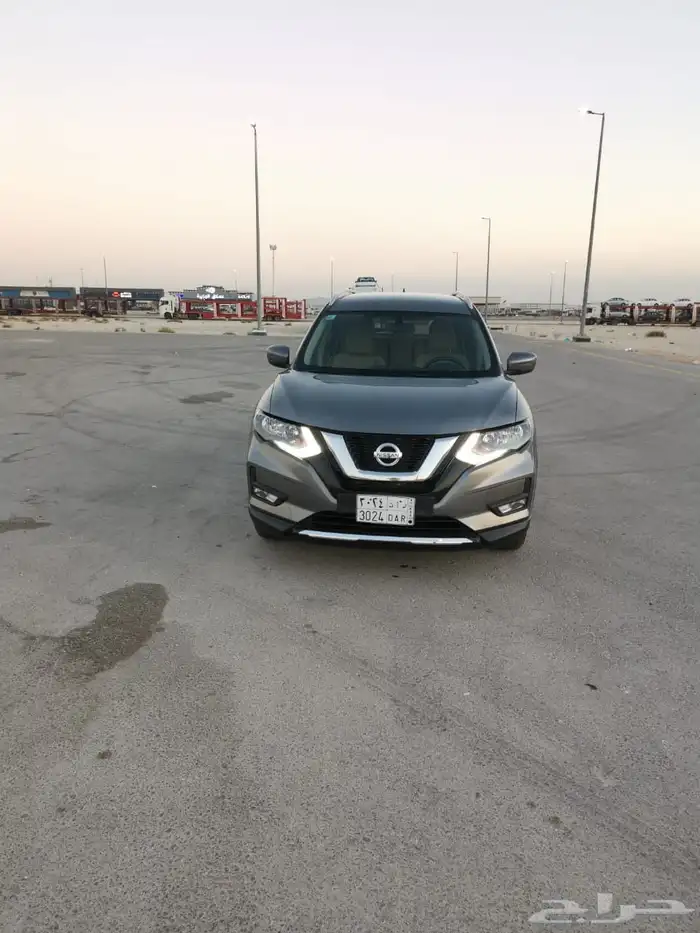 نيسان اكس تريل 1