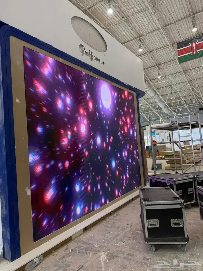 تنظيم المعارض والفعاليات   شاشات   إضاءات   مسارح 15