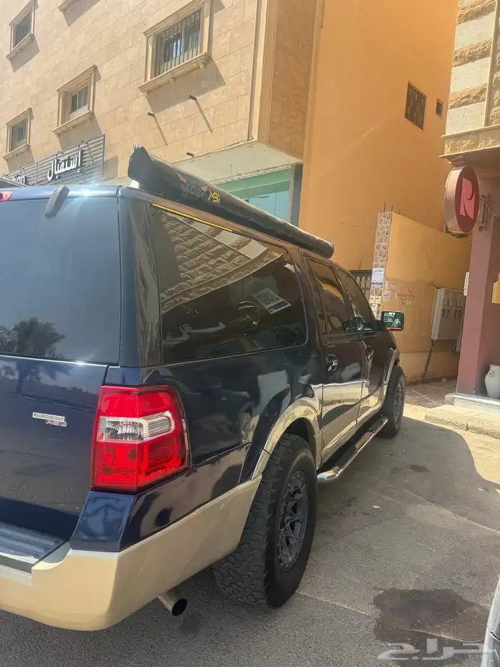 فورد 8