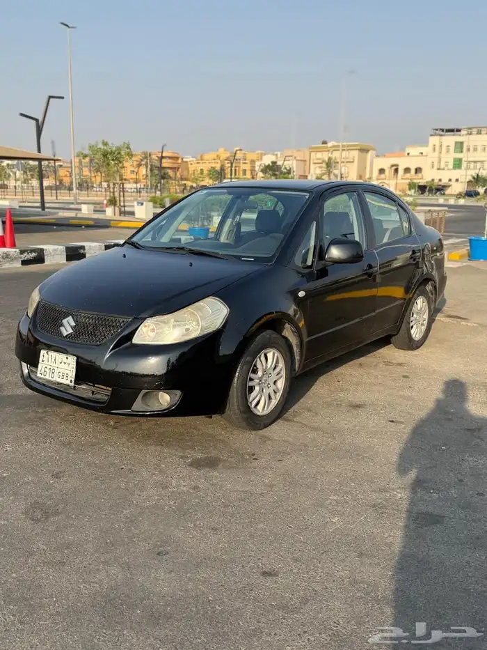 سيارة سوزوكي SX4 موديل 2010 3