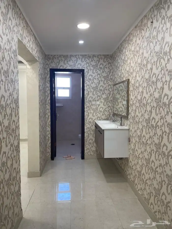 للإيجار شقة بالدمام حي الشعله 3