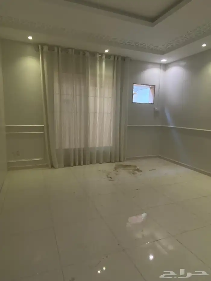 للايجار دور فله 3 غرف وصاله ومطبخ راكب ومجلس 4