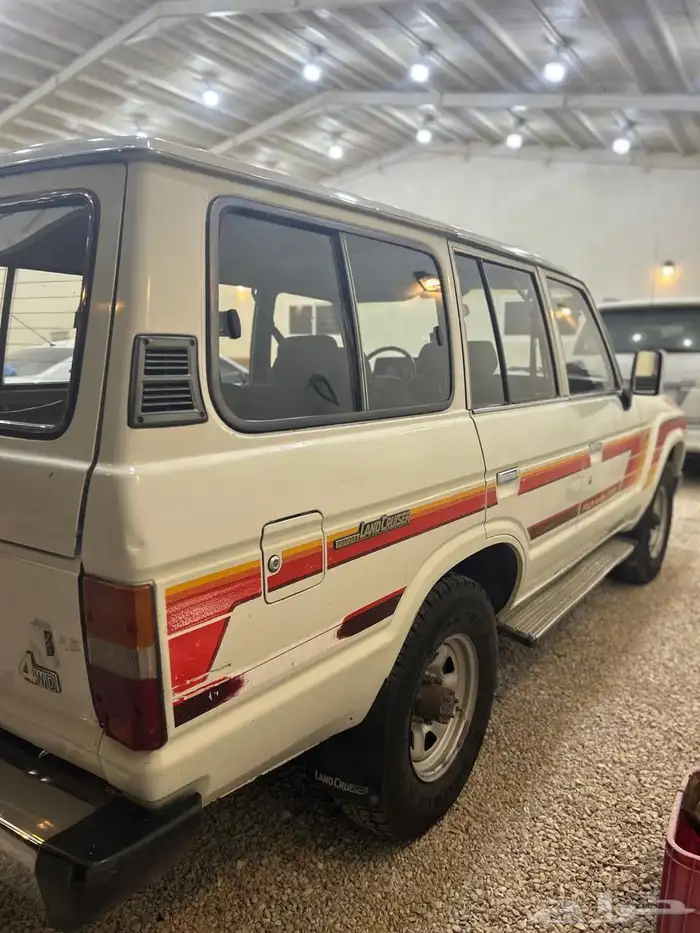 لاند كروزر موديل 87 3