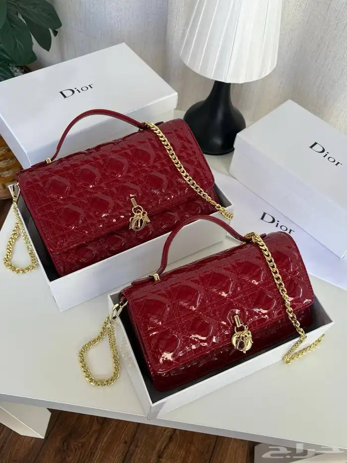 شنط ديور متوفر احجام السعر شامل التوصيل للمنزل 0