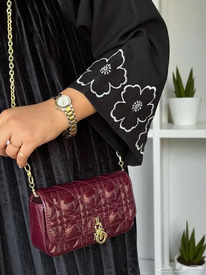 شنط ديور متوفر احجام السعر شامل التوصيل للمنزل 37