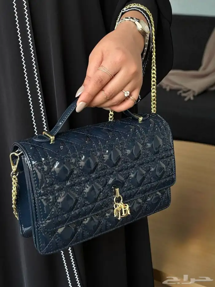 شنط ديور متوفر احجام السعر شامل التوصيل للمنزل 27