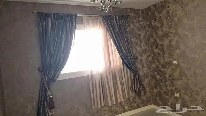 طاولة طعام و طاولة بلياردو فرش 6