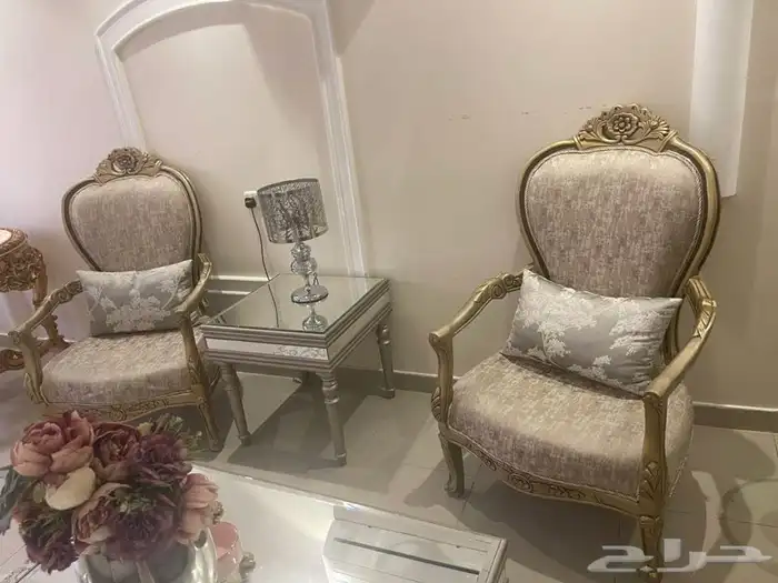 طاولة طعام و طاولة بلياردو فرش 2